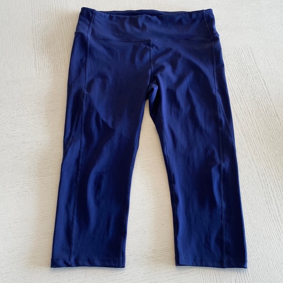 Rockwear Capri Leggings - Picture 2 of 5